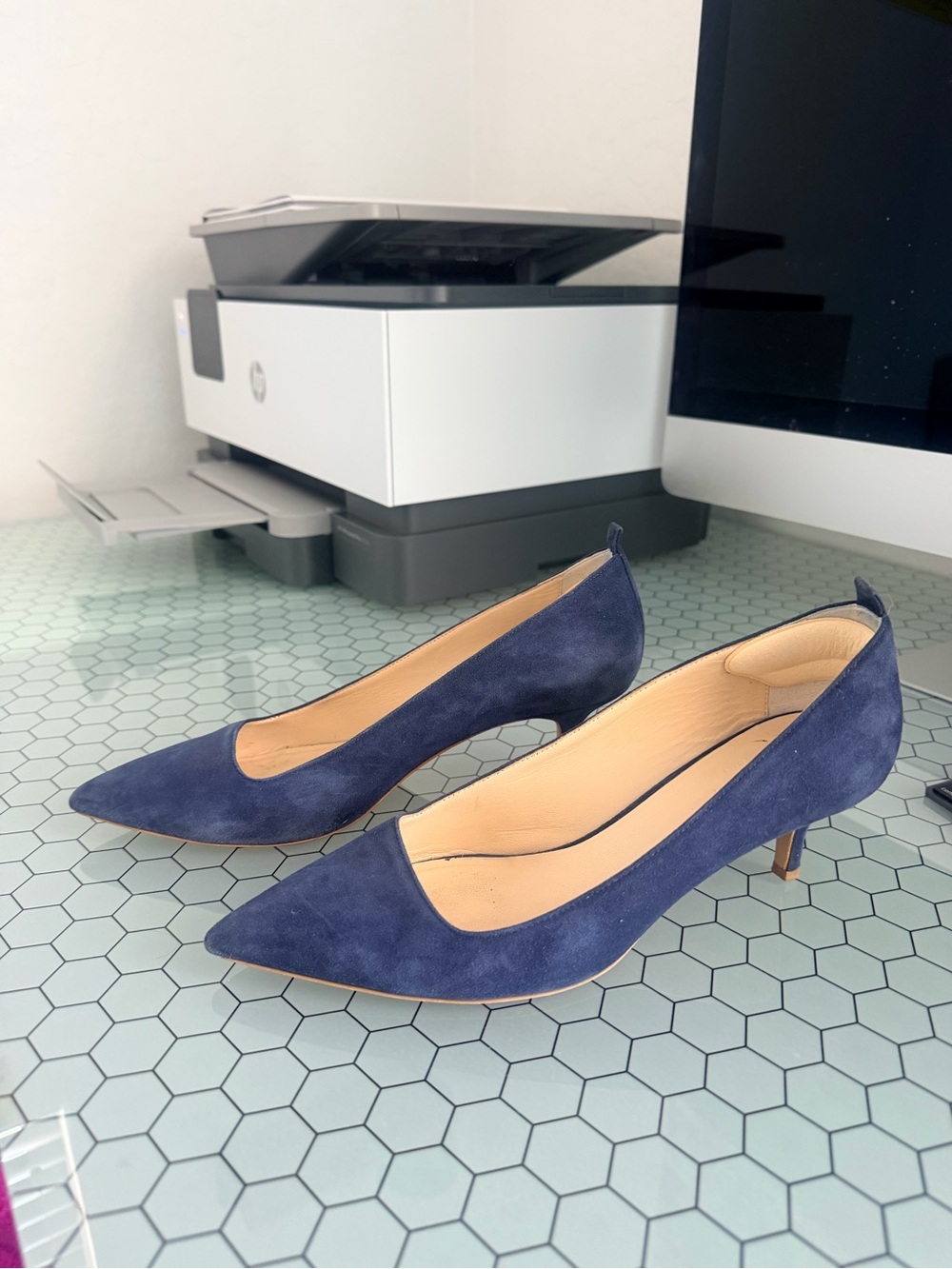 Everlane Navy Italian Suede Editor Kitten Heels Size 7 1/2